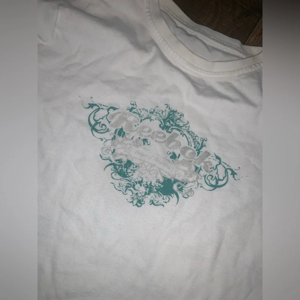 Vintage Y2K Reebok tee - Picture 2 of 3